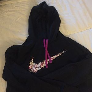 Nike- women’s hoody